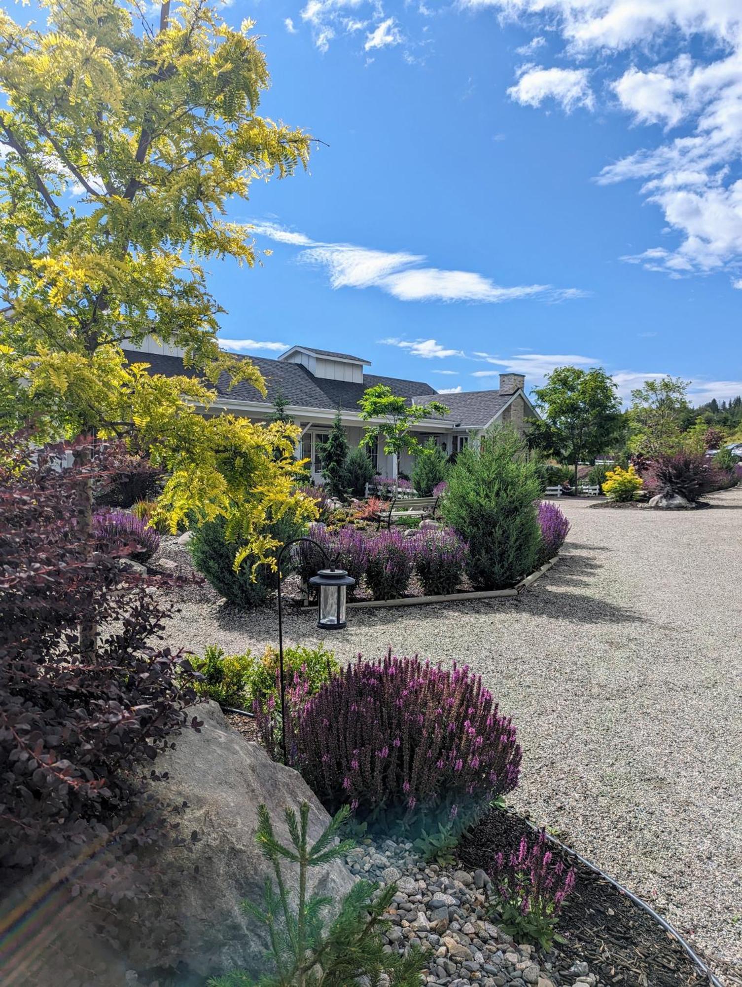 Autumn Lane B&B, Farmhouse Elegance & Stunning Lakeviews West Kelowna Kültér fotó